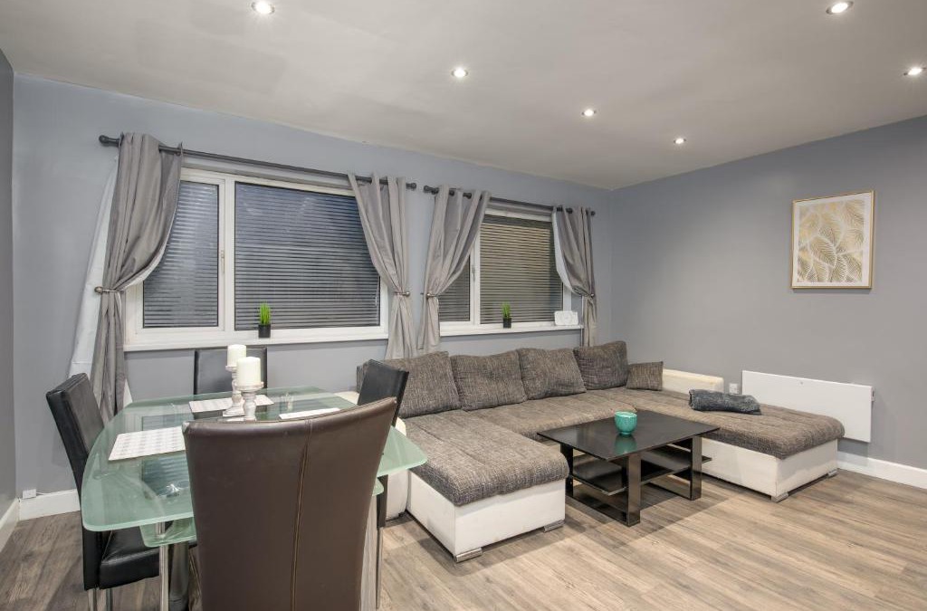 Peterlee Apartment | SEASIDE SPACIOUS apartment