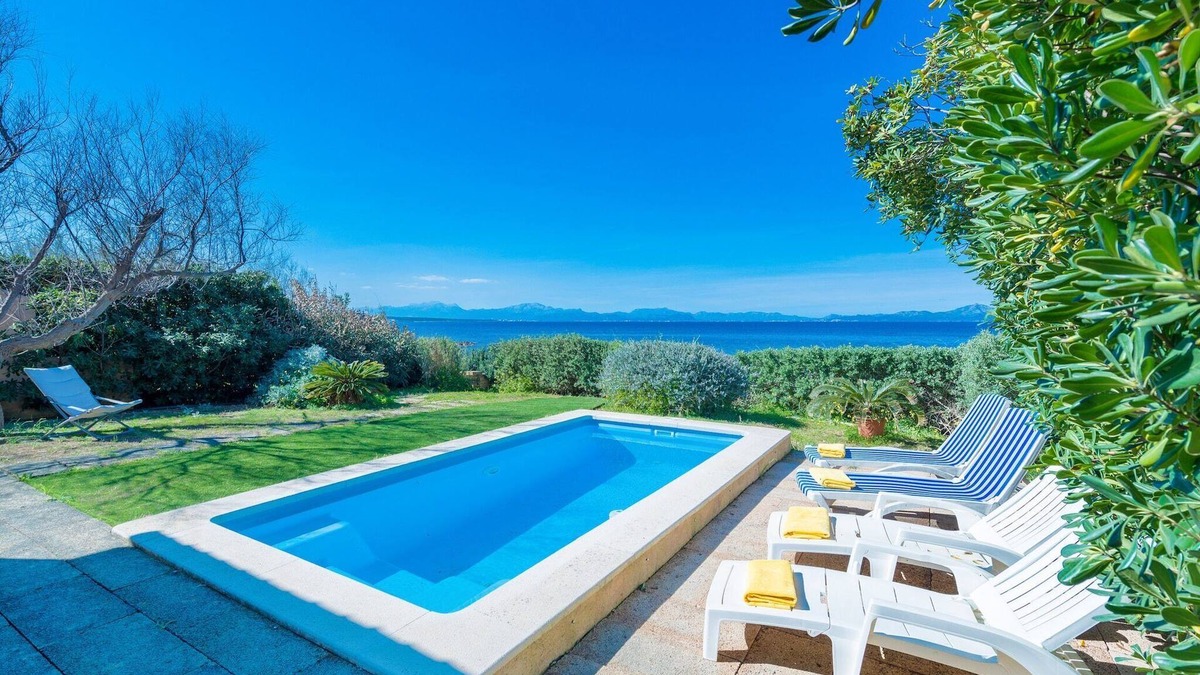 Urbanizacion S'Estanyol House | Seaside villa in Colonia de Sant Pere