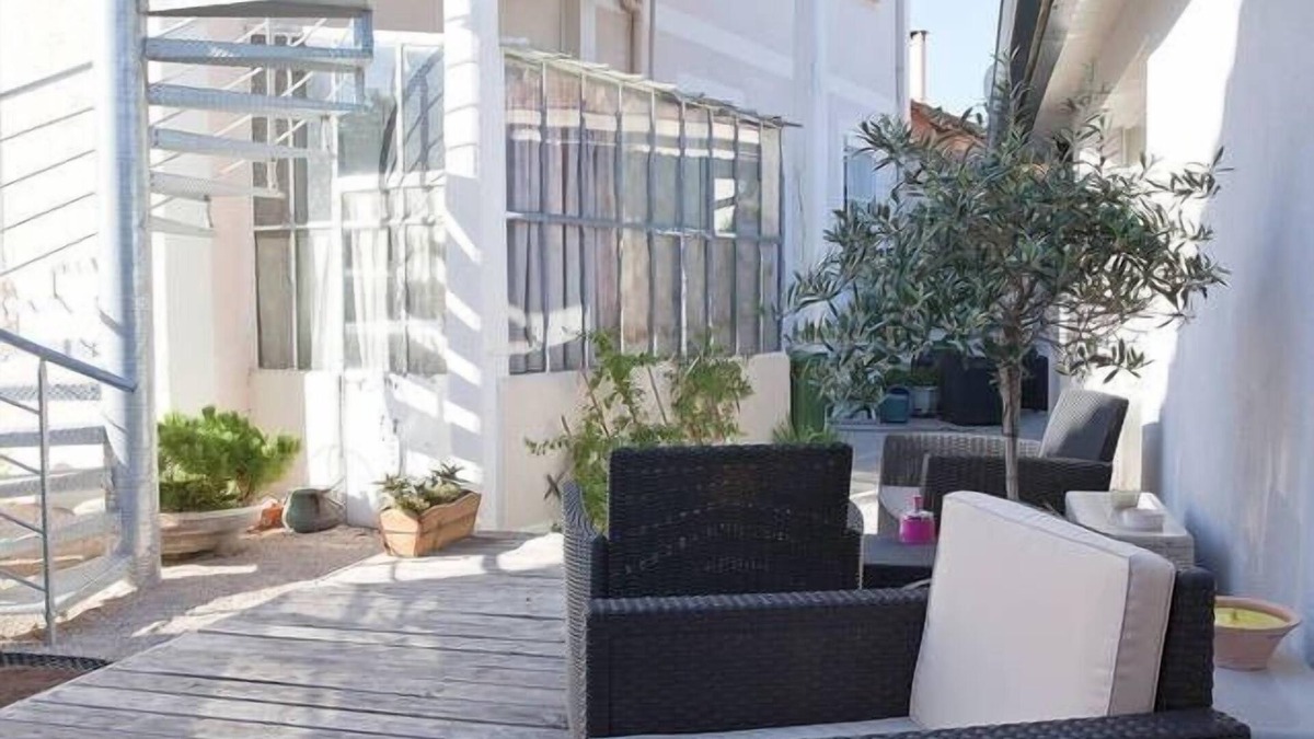 Aiguerelles Apartment | SEASONAL RENTAL STUDIO 20 M2 MONTPELLIER BEACHES ON THE ROAD