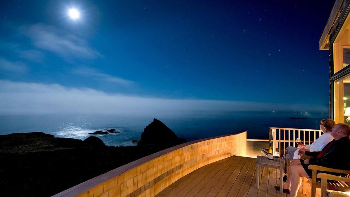 Gualala House | 'Seaspray' - Executives Personal Oceanfront Getaway!