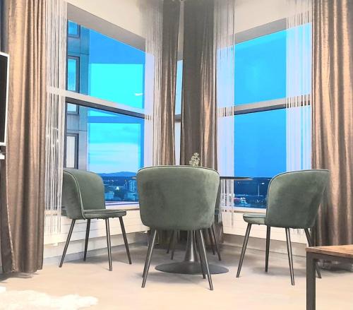 Srodmiescie Apartment | SeaTowers 28 Floor Waterfront PANORAMIC PENTHOUSE! Sea & City View from GLASS CORNER TRIANGLE! 75m2! Terrace!