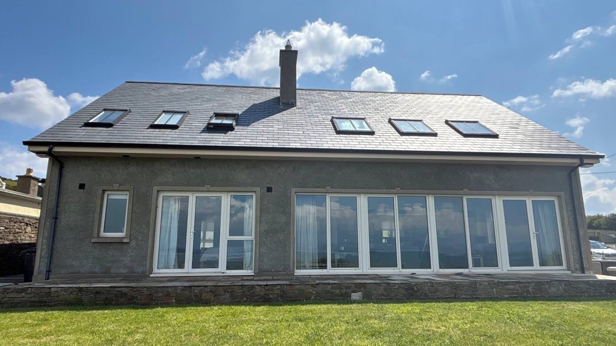 Rossnowlagh Cottage | Seaview Cottage - Bright & Beautiful - Ocean Views - Walk to Beach