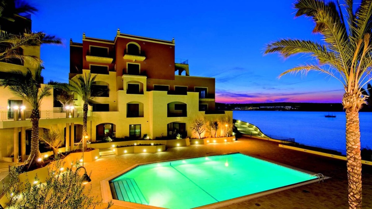 Santa Maria Estate Apartment | Seaview Family Apartment | Pool | Easy Access to the Sea | Near Mellieħa Bay