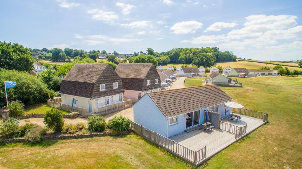 Seaview House | Seaview Holidays - Salterns Village