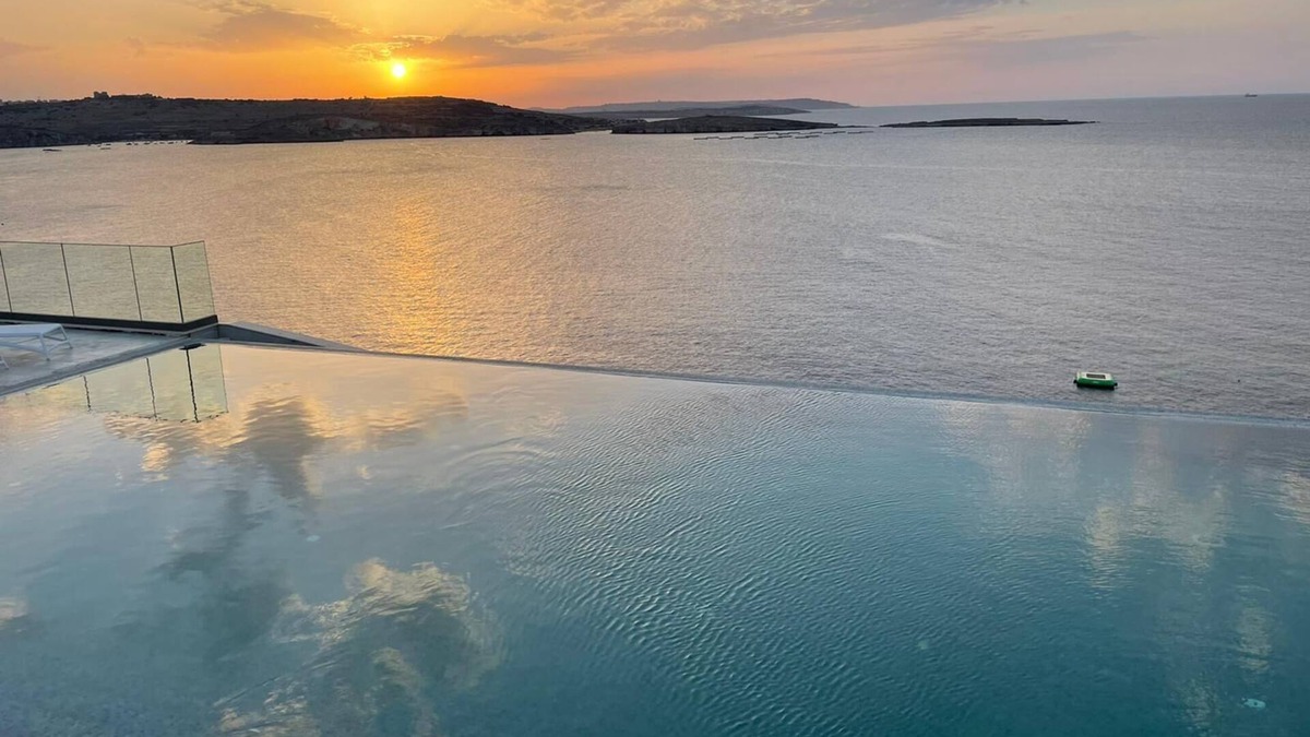 Qawra Hotel | Seaview Hotel Malta - Adults Only