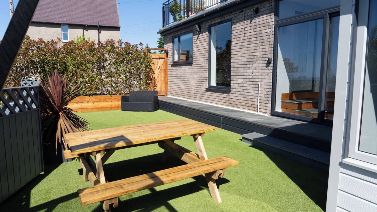 Llanfairfechan Cottage | SEAVIEW HOUSE, country holiday cottage in Llanfairfechan