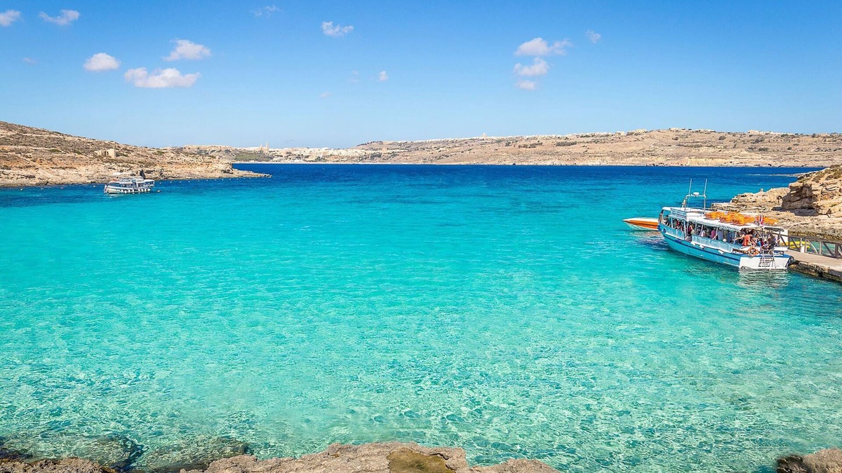Qawra Apartment | Seaview Pool Dolmen Apt St Paul's Bay, Saint Paul's Bay, Malta