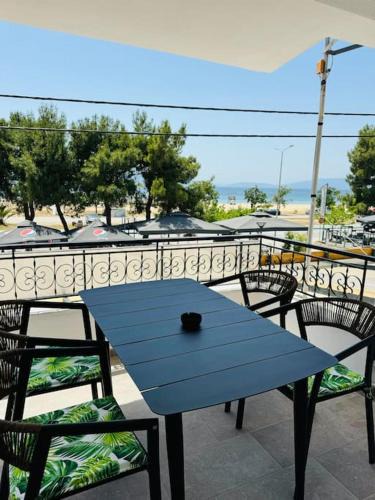 Paralia Ofryniou Apartment | SeaViewApartment