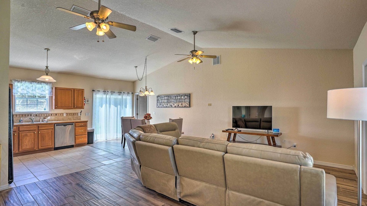 Sebring House | Sebring Gem: Close to Golf & Raceway