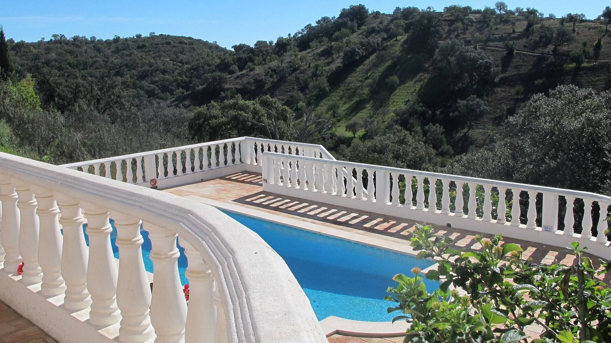 Santa Catarina da Fonte do Bispo House | Secluded tranquil villa with private pool in magnificent setting; and Wifi