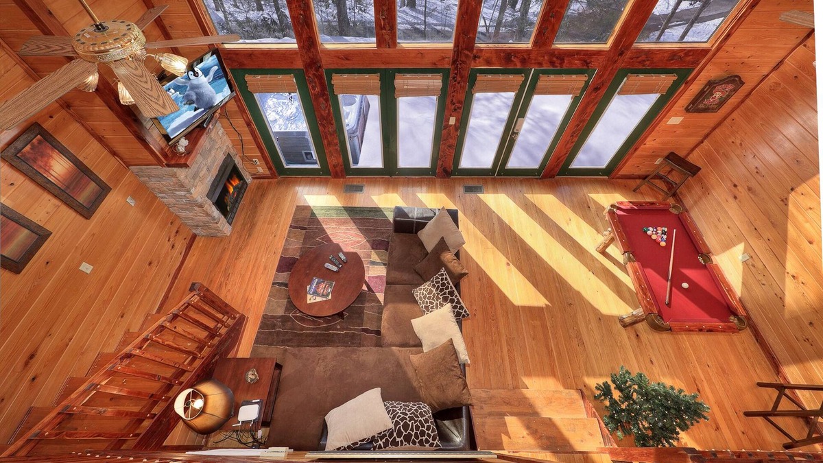 Gatlinburg Cabin | Secluded 1 Bedroom Cabin Bordering The Great Smoky Mountain National Park