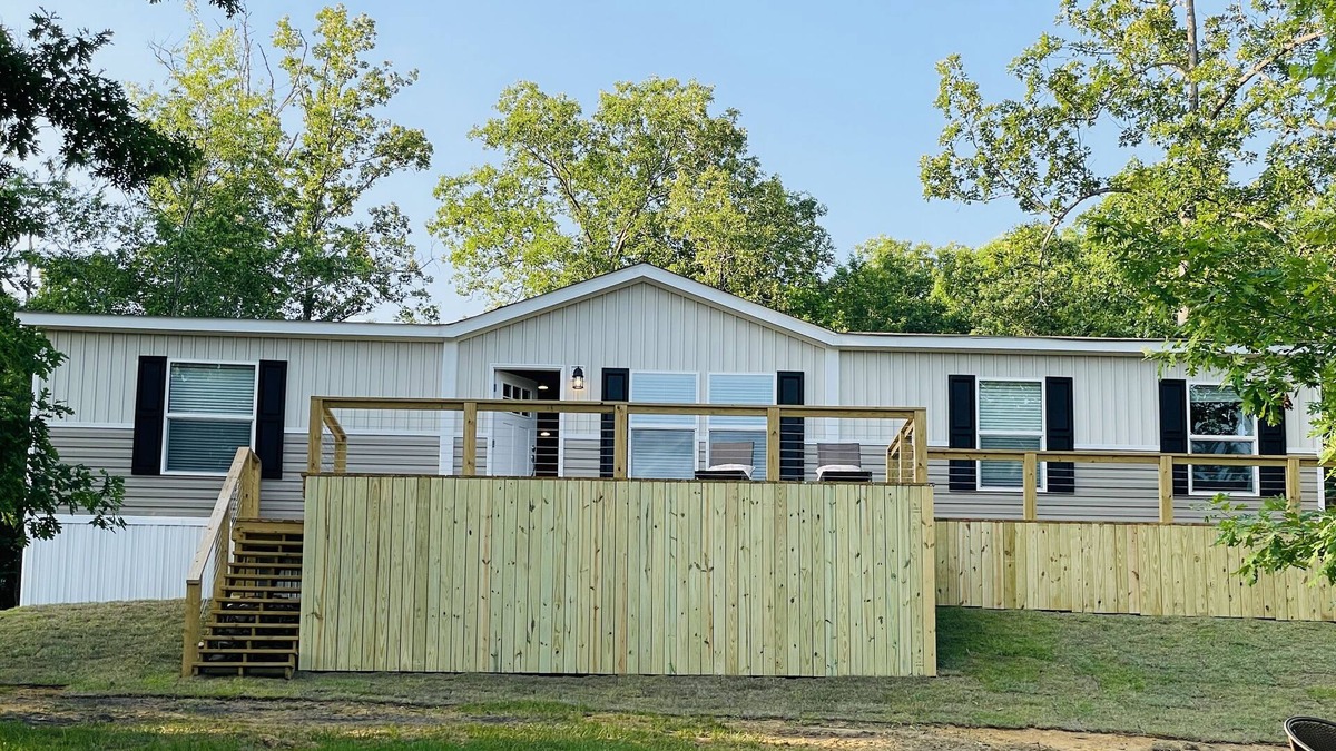 Arley House | Secluded 3 BR 2BA lakefront home with fire pit and lake views!