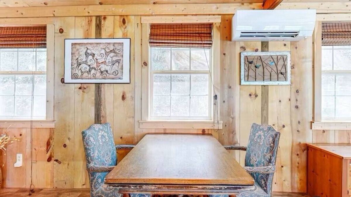Whittier Cabin | Secluded and Cozy cabin in the Smokies - Whittier NC - Pet Friendly