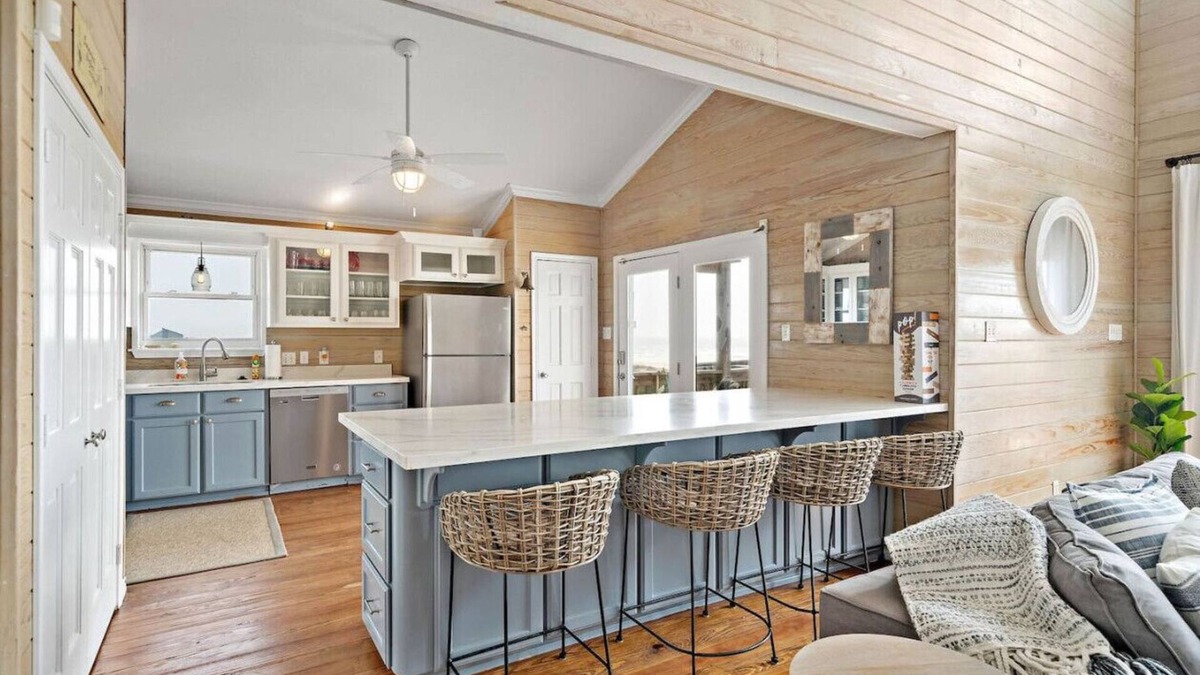 Freeport House | Secluded beachfront home with panoramic ocean views, private pool and huge deck