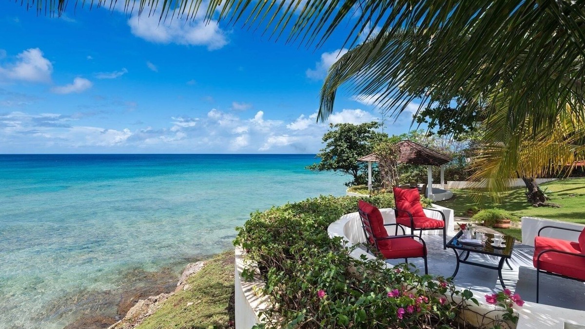 Fryers Well Villa | Secluded Beachfront Villa with Large Pool and Gardens - Fryers Well Bay by BSL Rentals