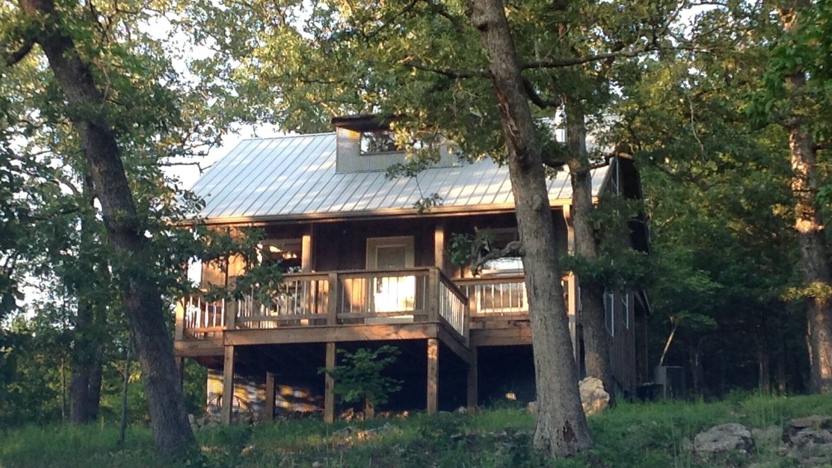 Omaha Cabin | Secluded Cabin - Near Branson. Relax-Quiet-Hike-Explore-Woods-Lake-Mountains 4WD