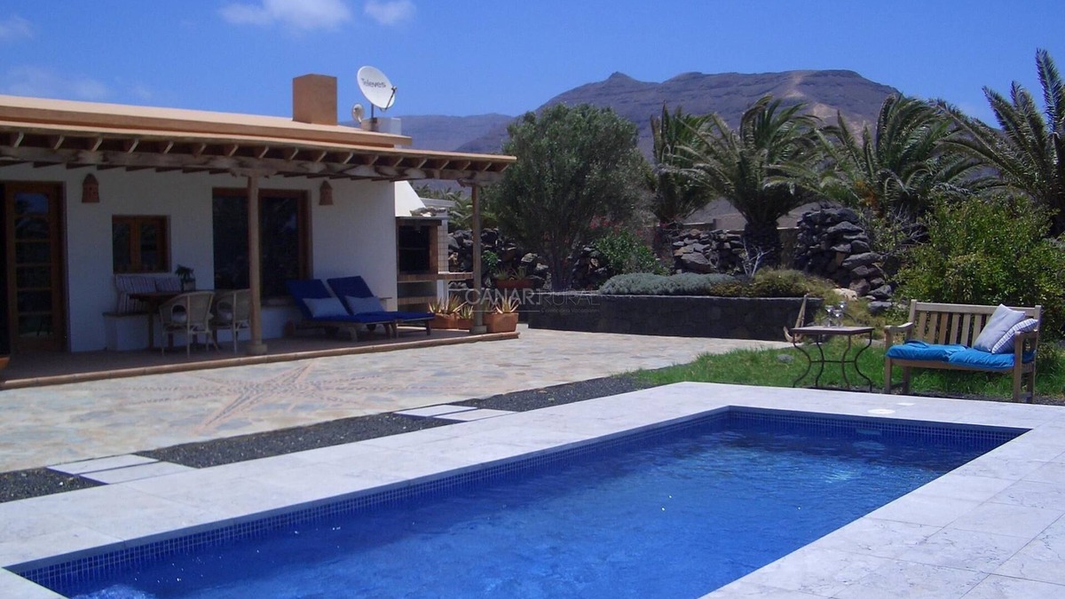 Pajara Apartment | Secluded Casa Simba: Relaxation Oasis with Private Pool and Sea View i