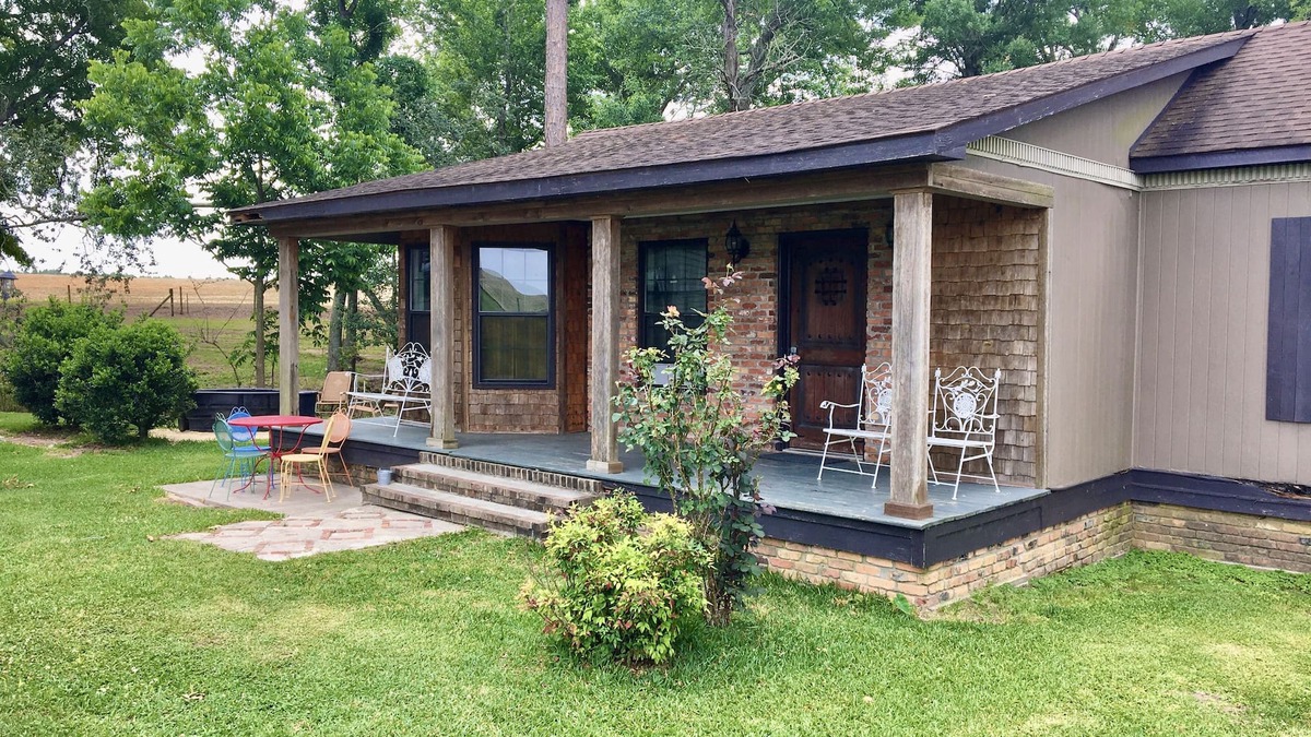 Vienna Cottage | Secluded Cottage on Cattle Farm and Dog Friendly All Sizes