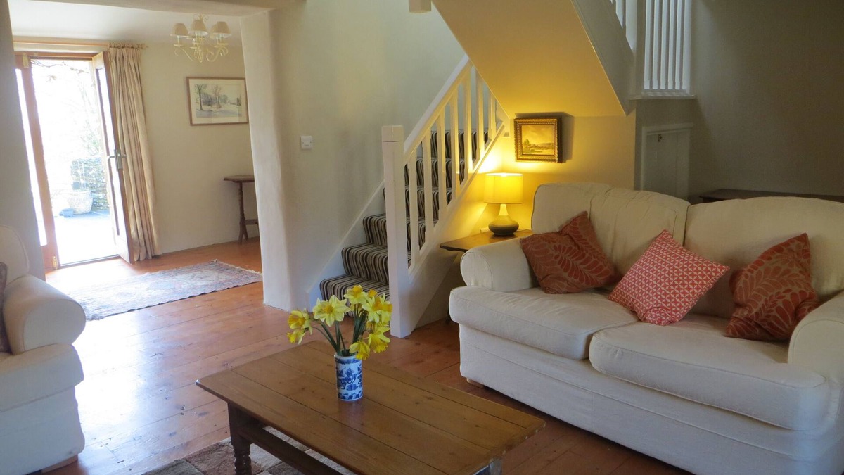 Westleigh Cottage | Secluded Cottage with extensive private garden