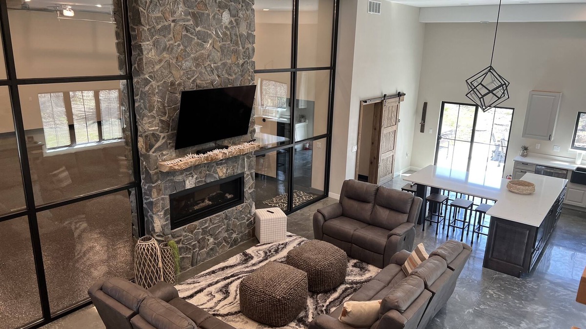 Roosevelt House | Secluded, Cozy Shouse near the Lake!