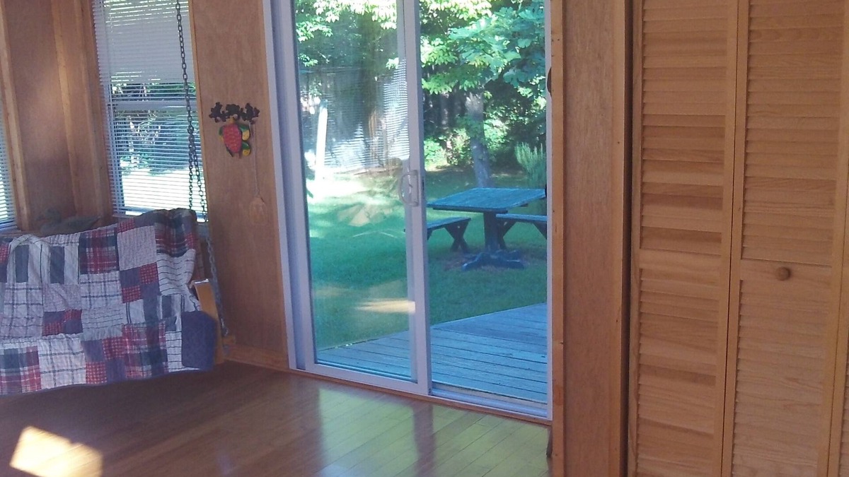 Manteo House | Secluded Family Friendly Bungalow