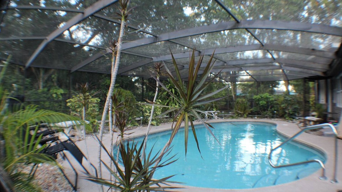 Melbourne House | Secluded Florida Home House w Screen Room Heated Pool