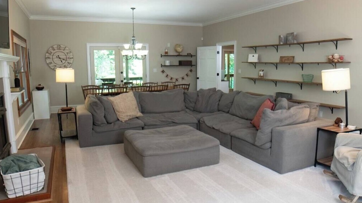 Suwanee House | Secluded/Fully Furnished/Slps 10