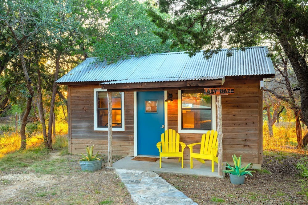 Johnson City Cabin | Secluded Johnson City Cabin Rental for Glamping near Austin