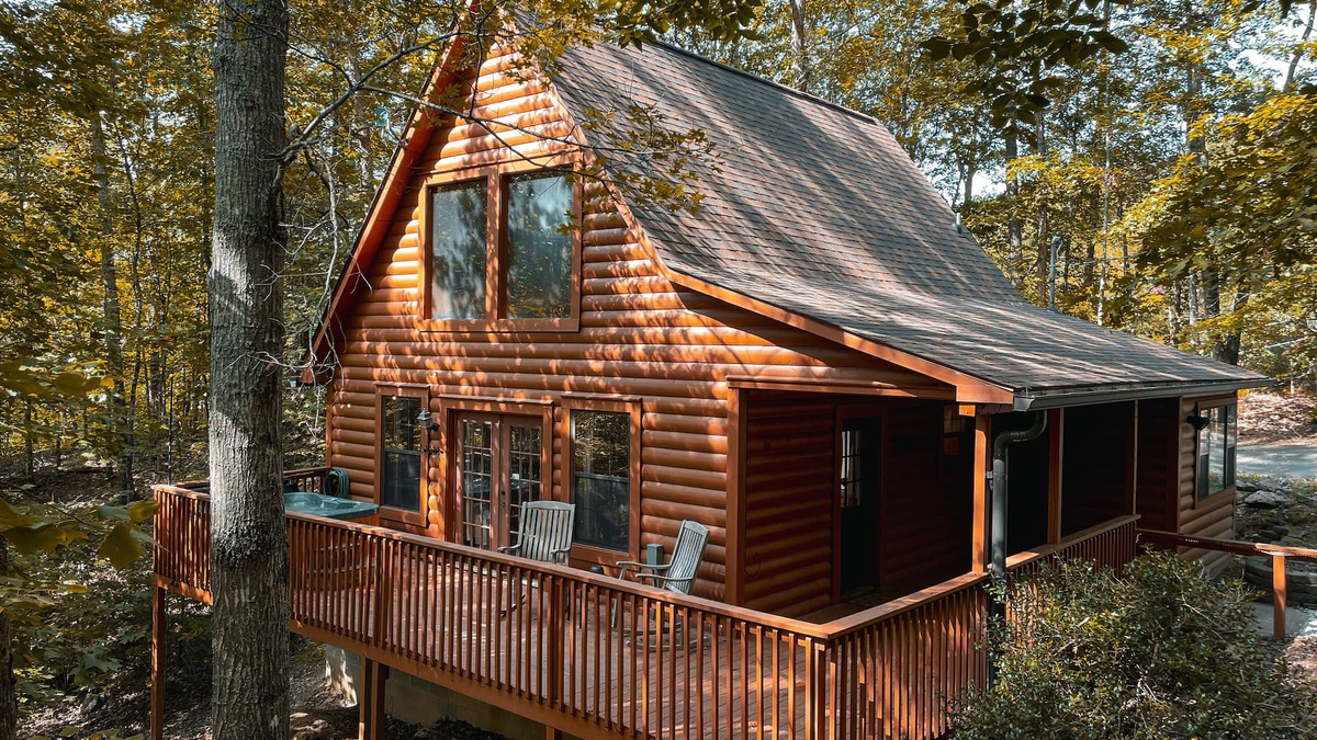 Pigeon Forge Cabin | Secluded! Kid/Pet Friendly! Location!