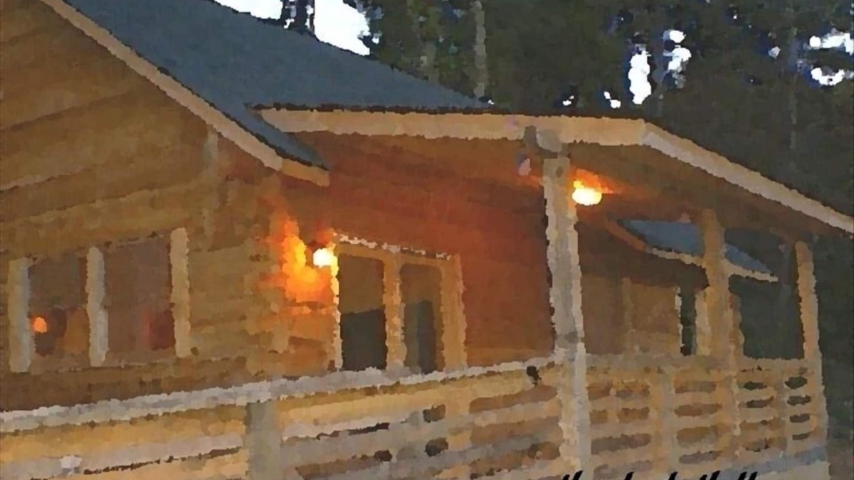 Stanley Cabin | Secluded log cabin, fireplace, wi-fi, hot tub on deck!