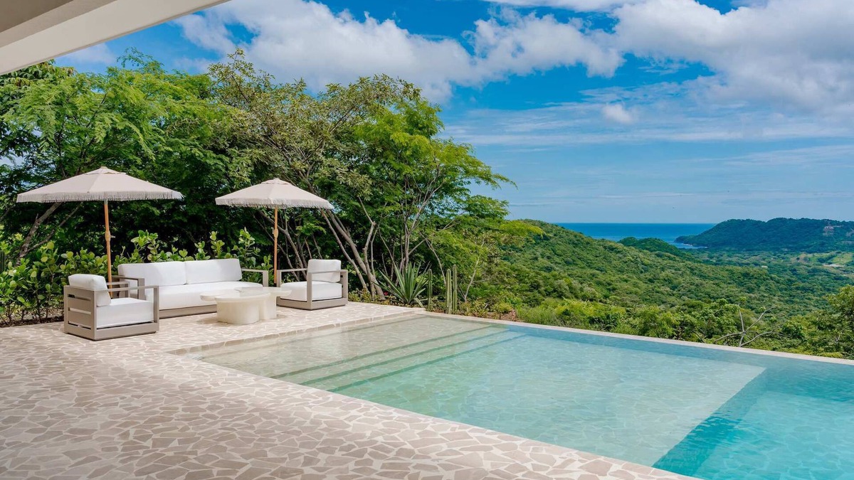 Las Catalinas Villa | Secluded Luxury Mansion with Sleek, Modern Design, High-End Amenities, and Spect