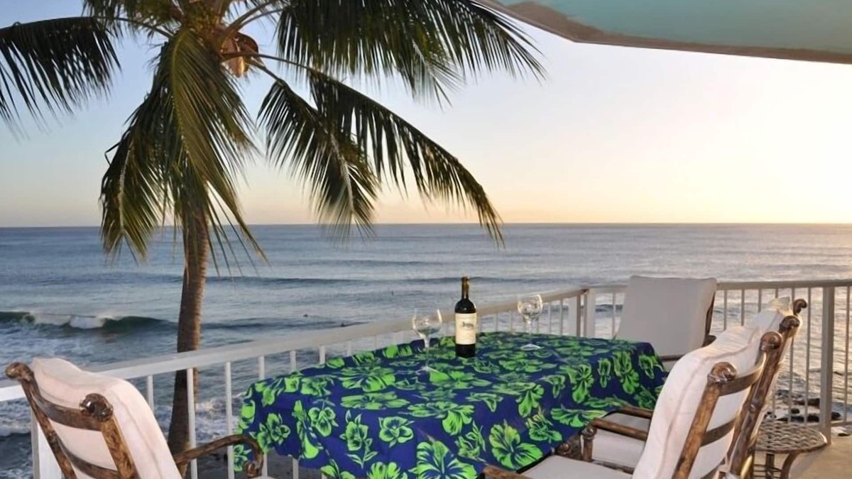 Makaha Condo | Secluded Luxury At The Beach!