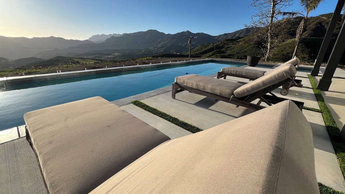 Malibu Villa | Secluded Mountain Retreat
