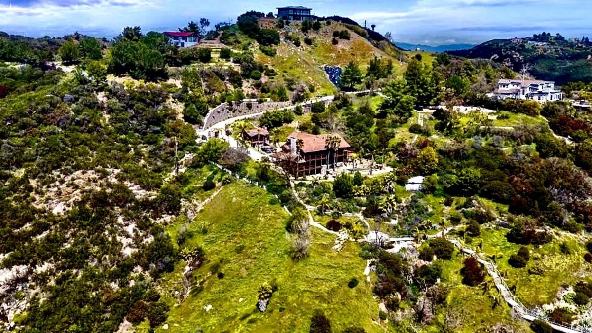 Calabasas Resort | Secluded Mountain Top Mega Mansion - Mountain & Ocean Views