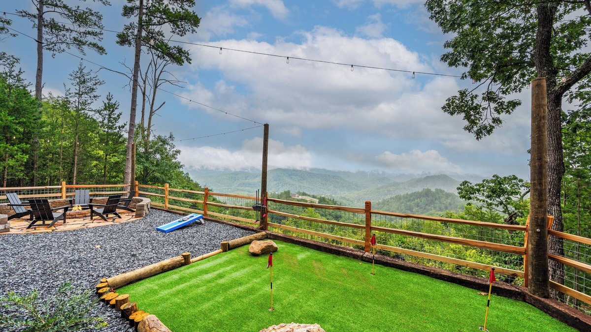 Sevierville Cabin | Secluded New Luxe Cabin Views Pool Hot Tub 5 King Beds Sleeps 20
