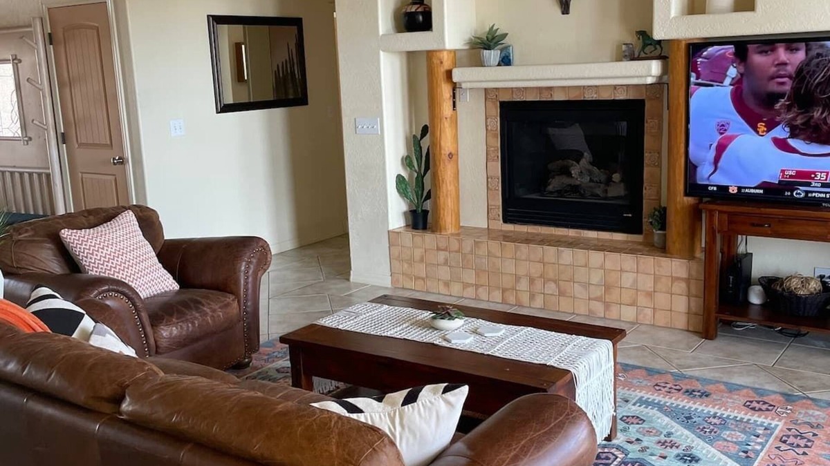 Bullhead City Villa | Secluded Oasis, heated pool and spa, RV hook-ups
