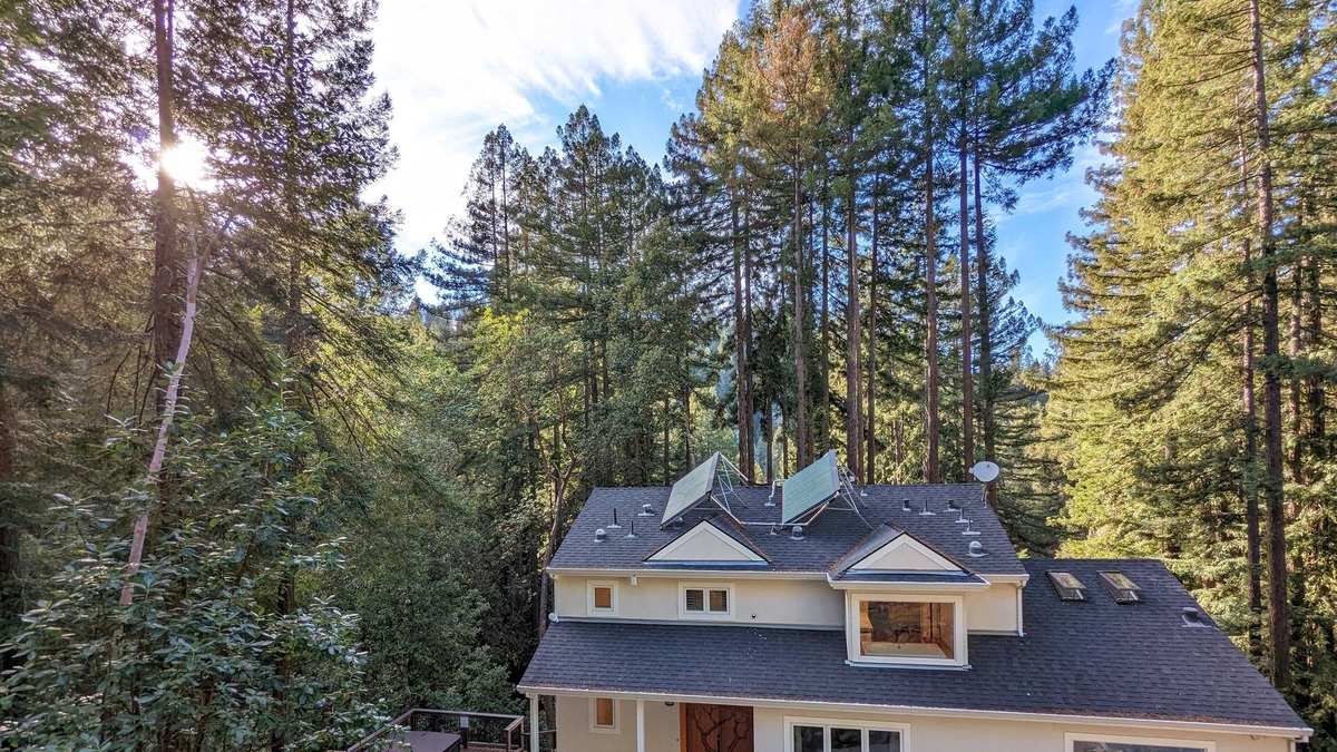 Forestville House | Secluded redwood retreat close to wineries, restaurants, and outdoor recreation.
