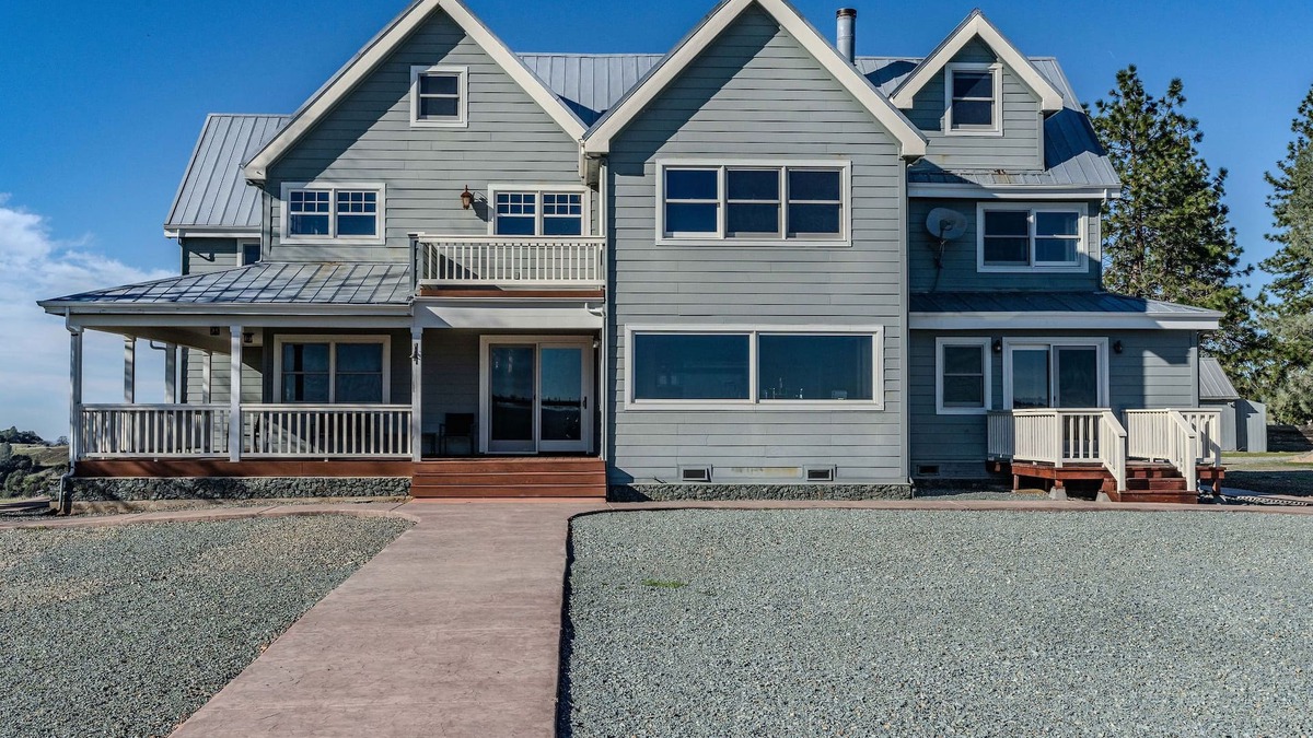 Sutter Creek Other | Secluded retreat with views, close to skiing, wine tasting & historic gold towns