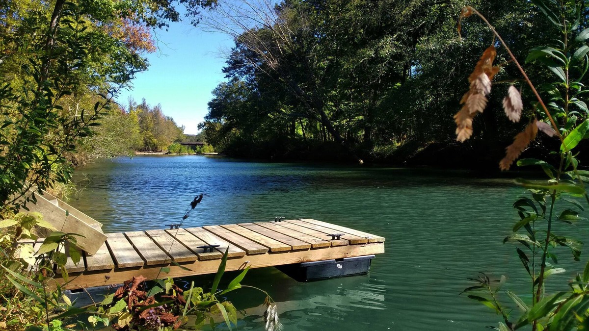 Caddo Gap Cabin | Secluded River Cabin Retreat with Outdoor Bathhouse and Kayaks