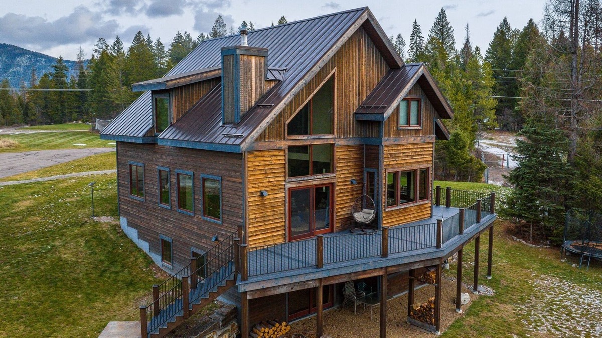 Martin City House | Secluded River Retreat 8 minutes from West Entrance to Glacier National Park.