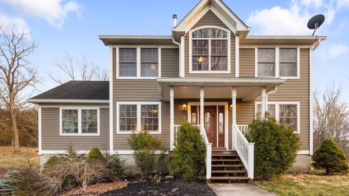 Washingtonville Villa | Secluded, Spacious Home with Pool and Hot Tub