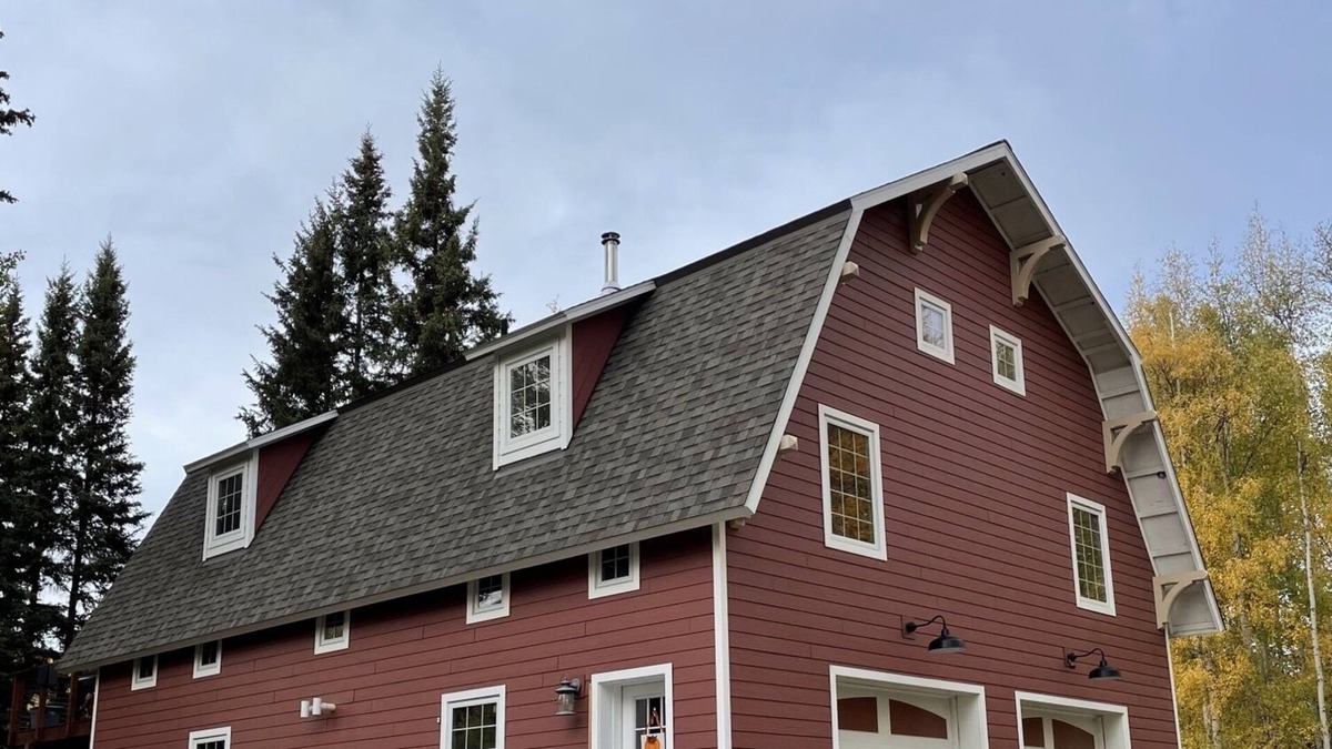 Fairbanks House | Secluded Suite in the Hills