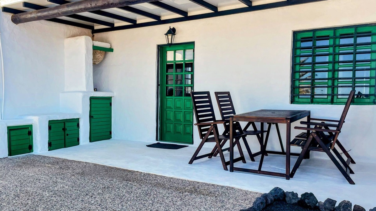 Tinajo Cottage | Secluded villa with breathtaking ocean views.