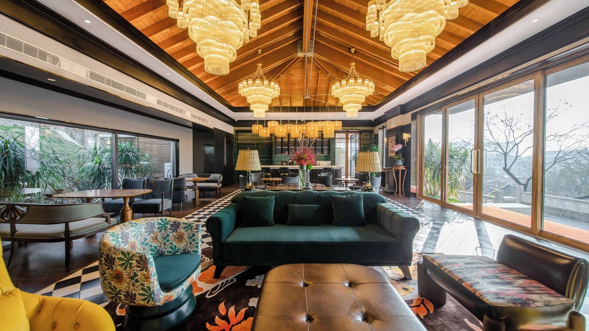 Jiang'an District Hotel | Seclusion with the mountain