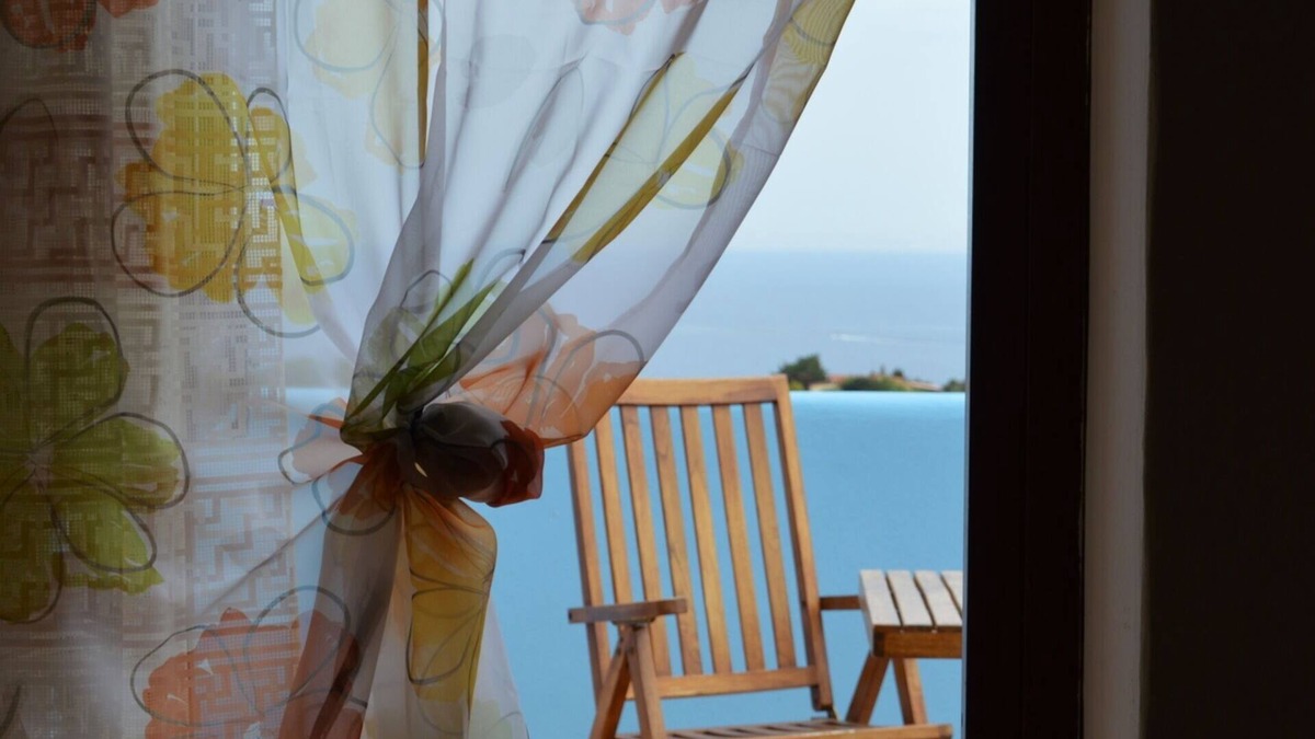 Ustica Apartment | Second floor apartment with wonderful sea view terrace