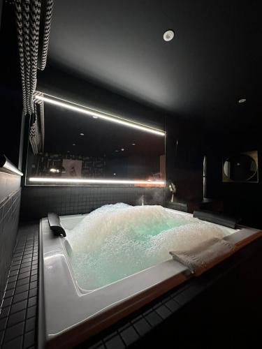 Lancaster Apartment | Secret Suites