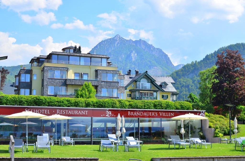 Strobl Hotel | Seehotel Brandauer's Villen