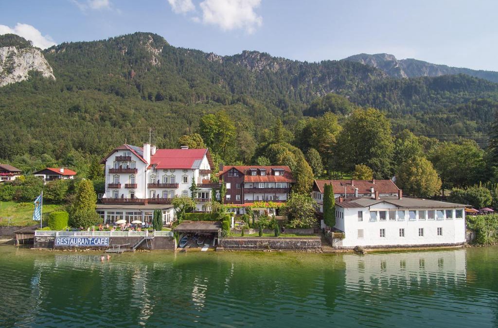 Kochel am See Hotel | Seehotel Grauer Bär
