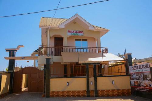 Arusha Cabin | SEELA CLASSIC LODGE-Mbauda Arusha Tanzania
