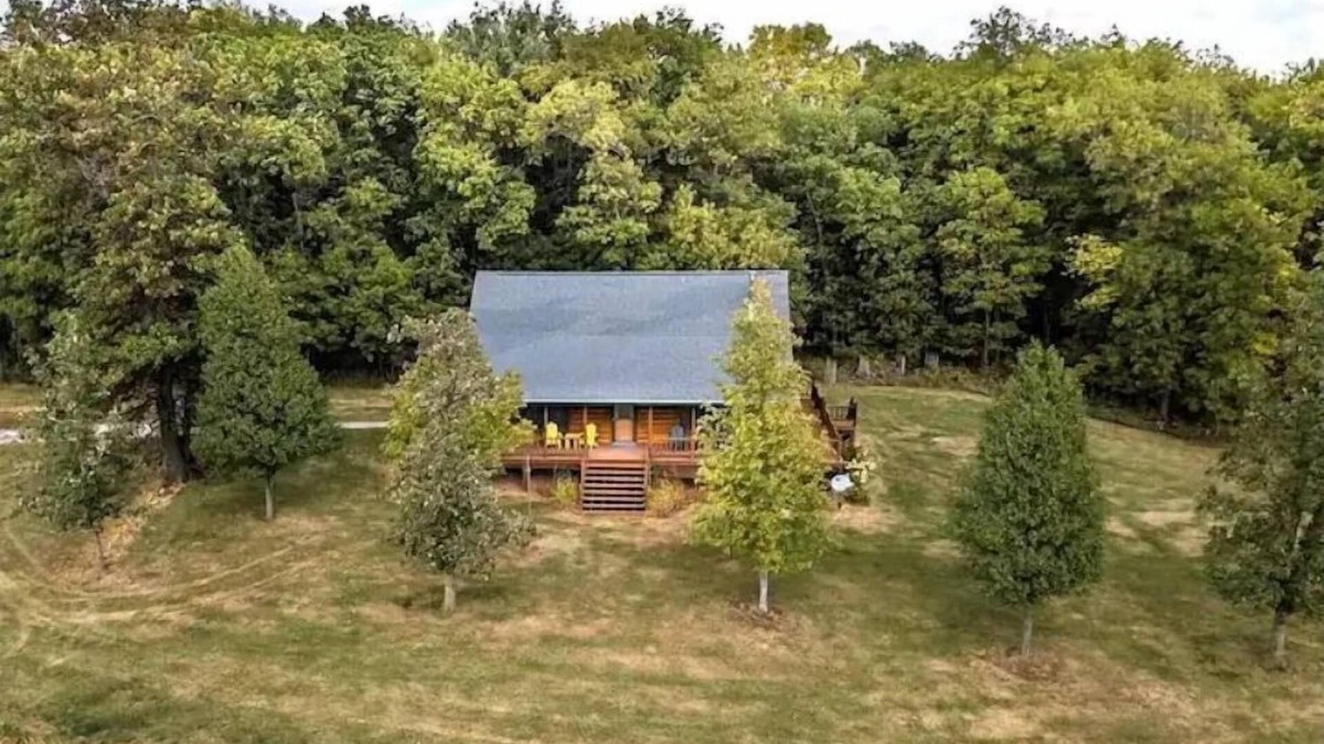 Guthrie County Cabin | Seeley Creek Cabin Getaway and Hunting Lodge